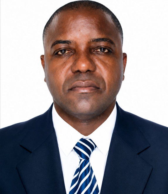 Dr. Rodrigues Leonardo